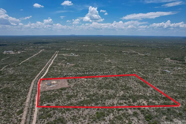 $299,900 | 3497 County Road 205, Uvalde, TX 78801