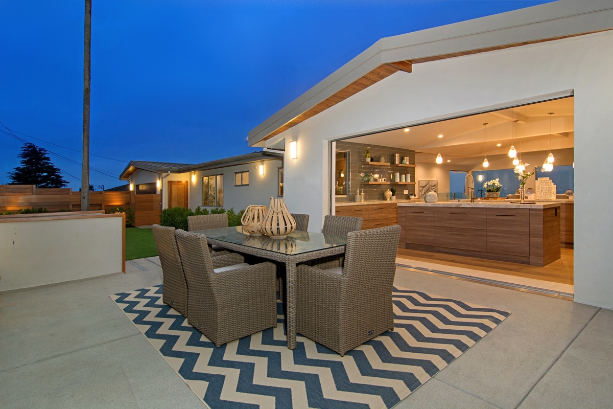 1122 La Jolla Rancho Road La Jolla, CA 92037 - Photo 3 of 25