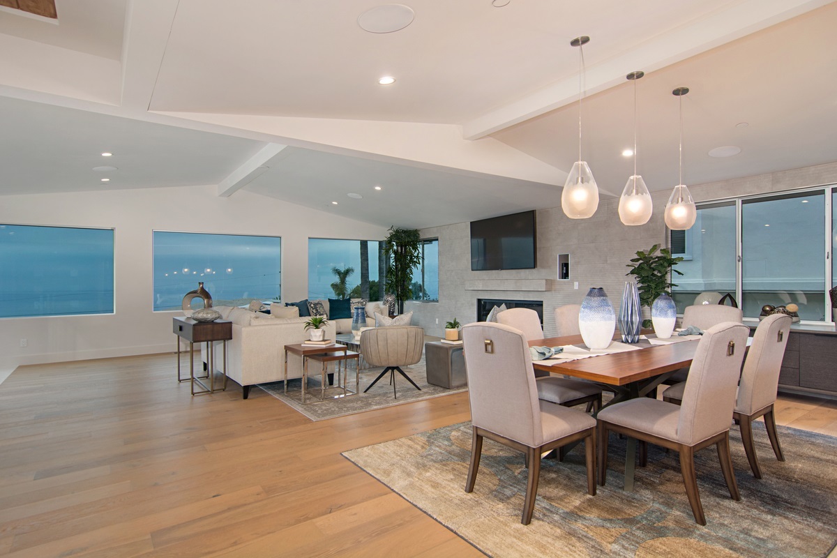 1122 La Jolla Rancho Road La Jolla, CA 92037 - Photo 4 of 25