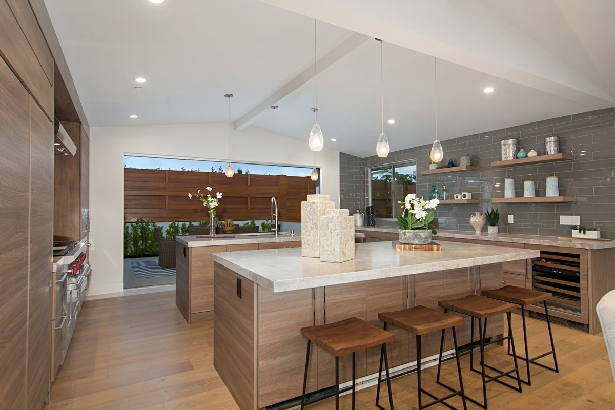 1122 La Jolla Rancho Road La Jolla, CA 92037 - Photo 9 of 25