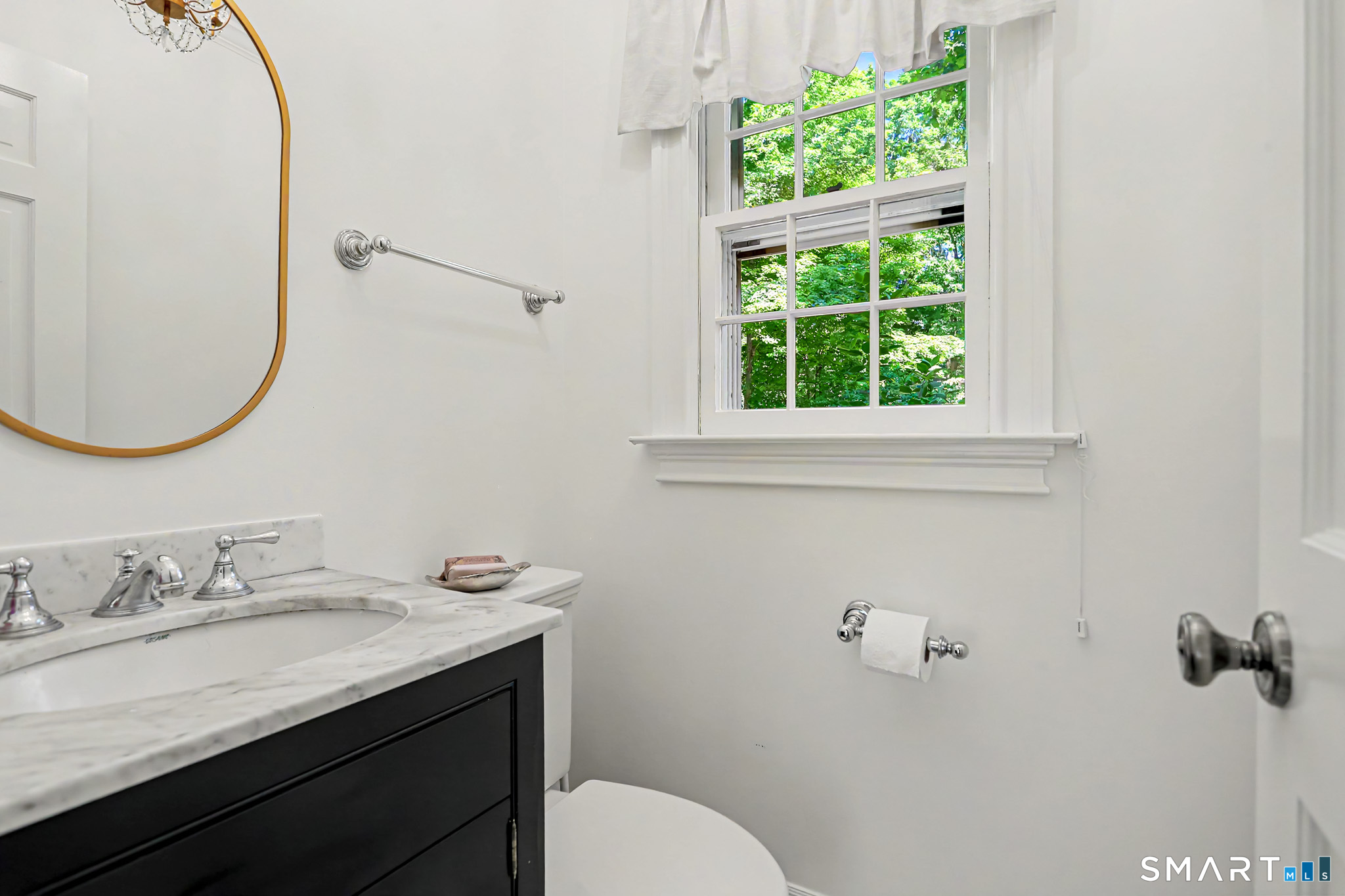 6 Adams Way Weston, CT 06883 - Photo 17 of 40 First floor powder room