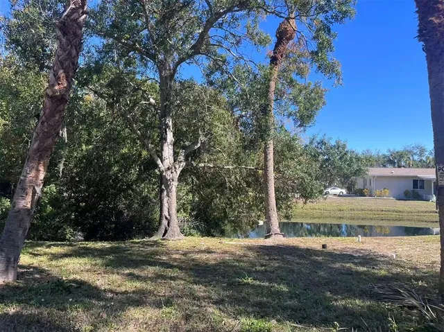 $1,395 | 3409 22nd St Court West, Unit B, Bradenton, FL 34205