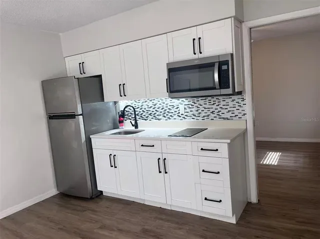 $1,395 | 3409 22nd St Court West, Unit B, Bradenton, FL 34205