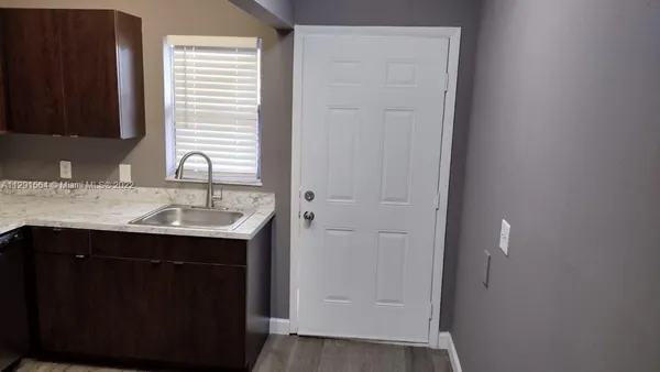 $1,500 | 617 Ixoria Avenue, Unit 2, Fort Pierce, FL 34982