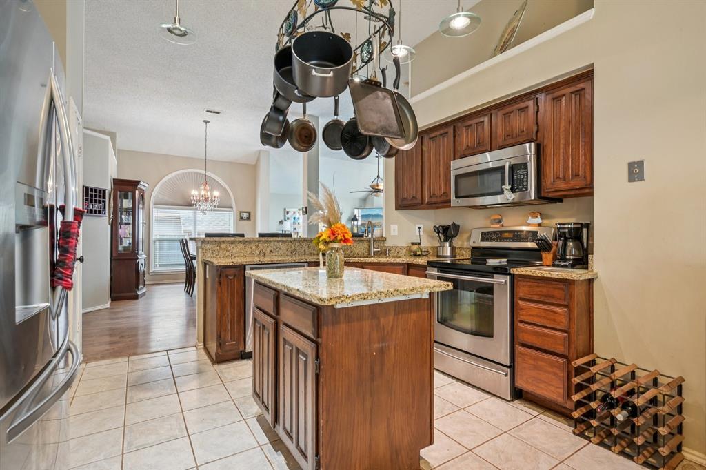 18519 Timber Oaks Drive Dallas, TX 75287 - Photo 11 of 26