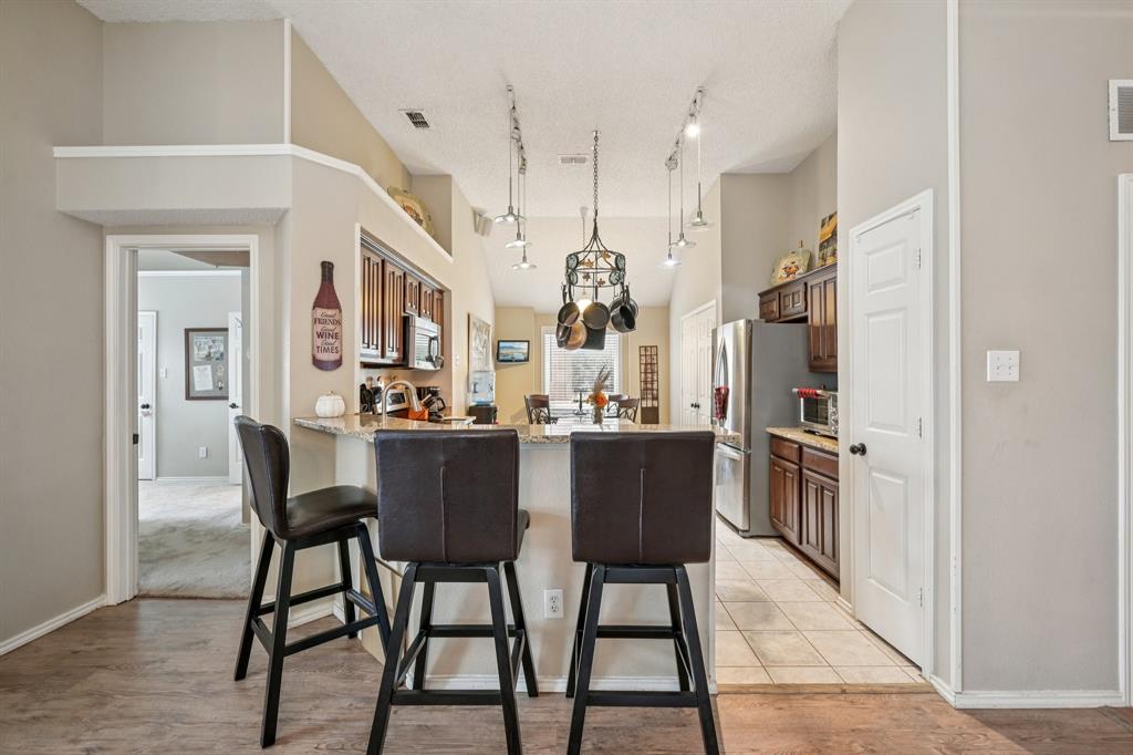 18519 Timber Oaks Drive Dallas, TX 75287 - Photo 13 of 26