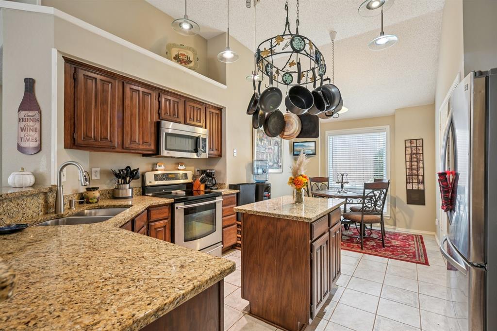 18519 Timber Oaks Drive Dallas, TX 75287 - Photo 9 of 26