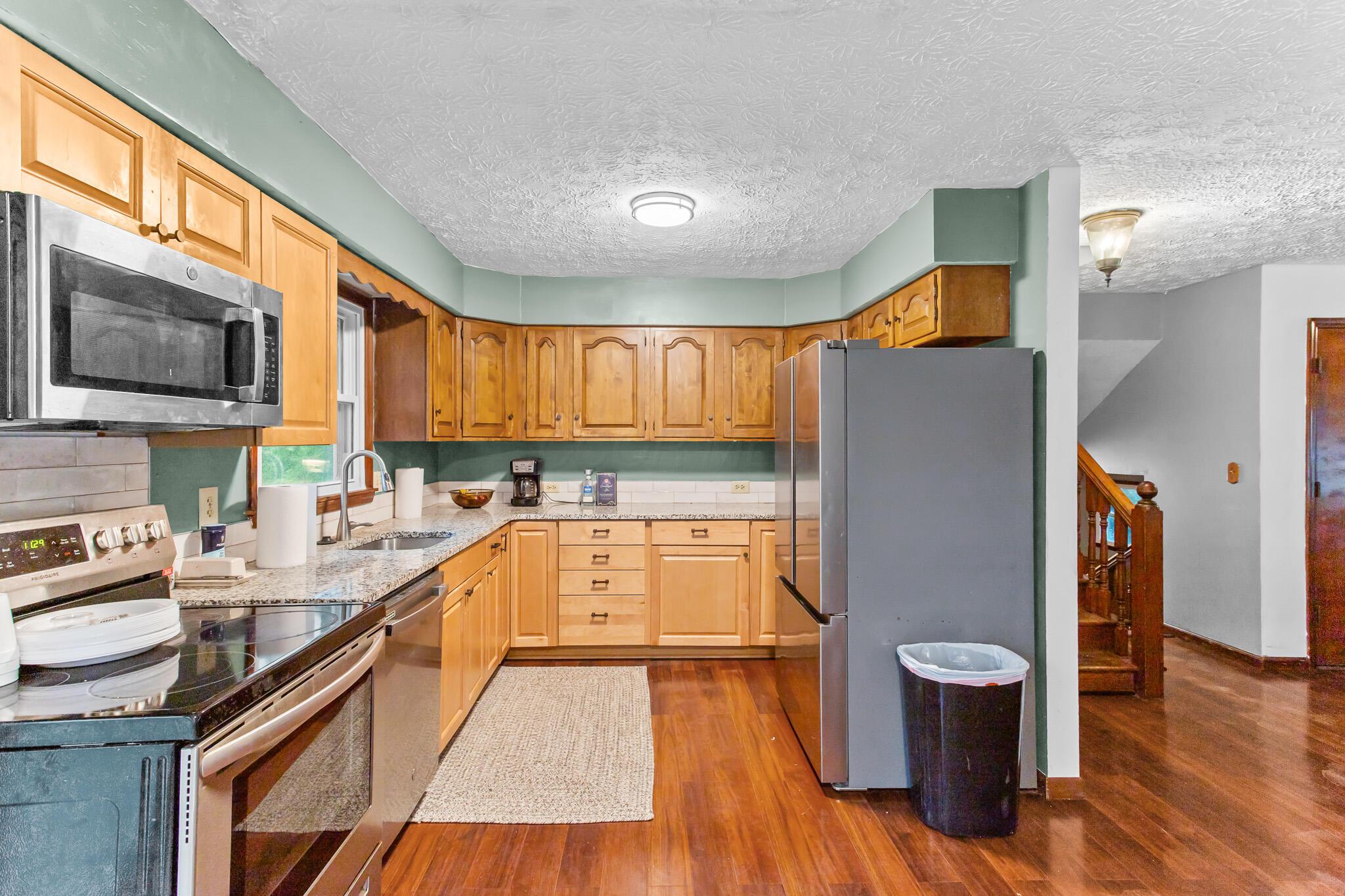 18544 Boerger Road Marysville, OH 43040 - Photo 12 of 39 Boerger kitchen