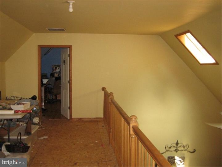 71 Yellow Meetinghouse Road Cream Ridge, NJ 08514 - Photo 18 of 25 Loft