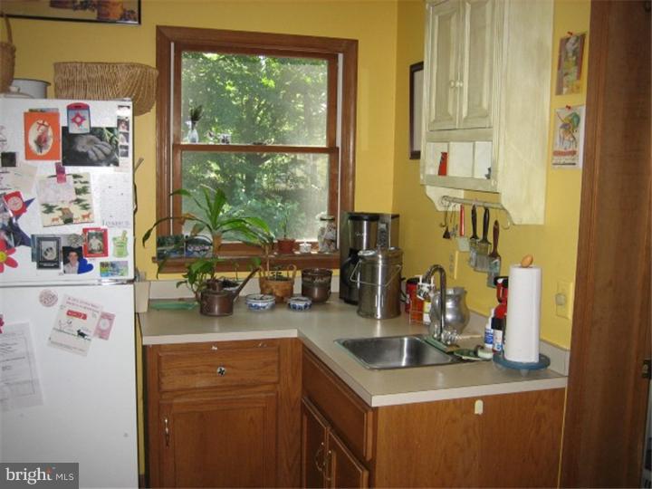 71 Yellow Meetinghouse Road Cream Ridge, NJ 08514 - Photo 24 of 25 Kitchen