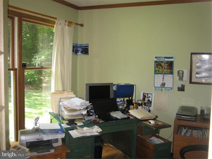 71 Yellow Meetinghouse Road Cream Ridge, NJ 08514 - Photo 4 of 25 Office / Study