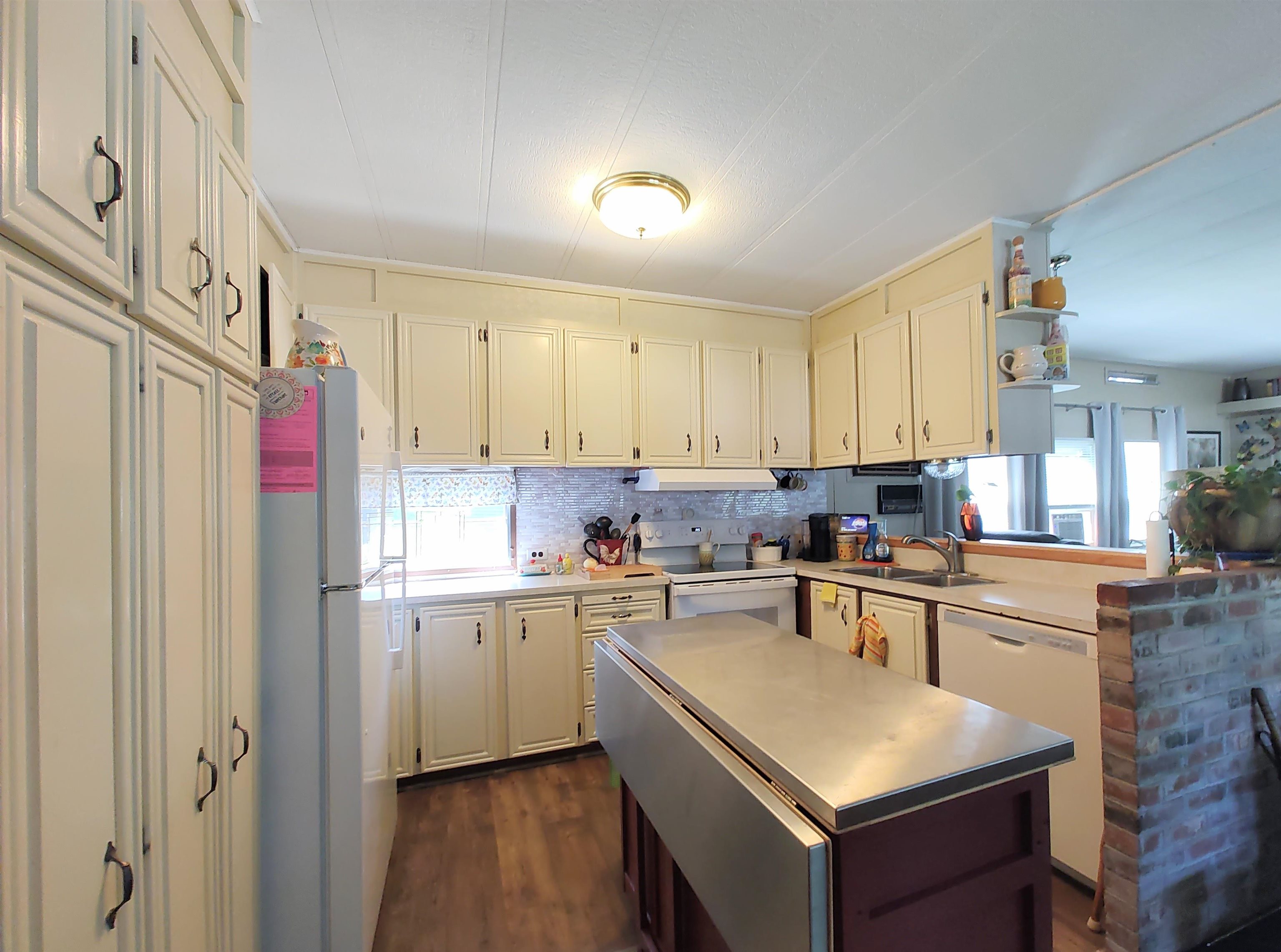 6 South Dewberry Rochester, NH 03867 - Photo 10 of 35