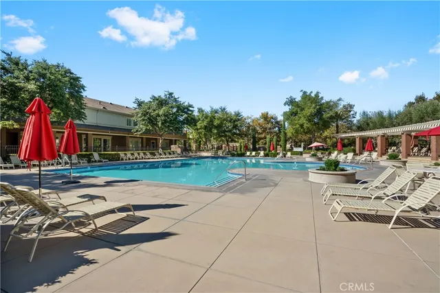 $589,000 | 5604 Altamura Way, Unit 10, Fontana, CA 92336