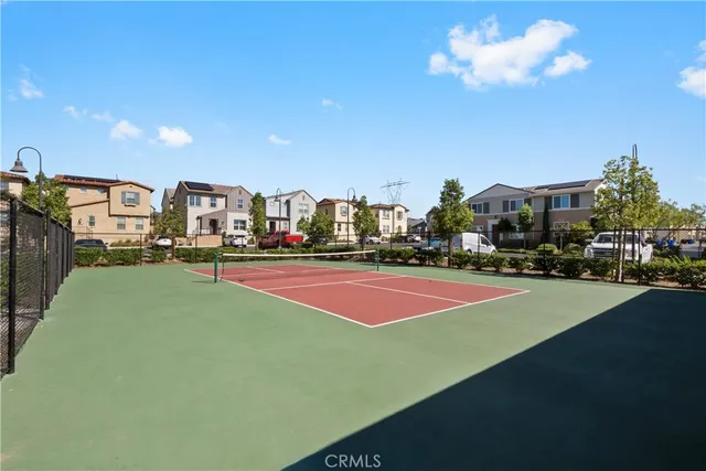 $589,000 | 5604 Altamura Way, Unit 10, Fontana, CA 92336