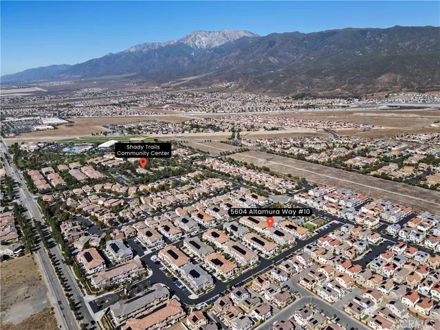 $589,000 | 5604 Altamura Way, Unit 10, Fontana, CA 92336