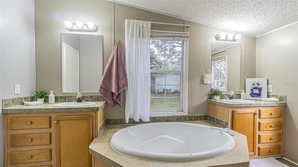 7029 Forbes Road Zephyrhills, FL 33540 - Photo 24 of 53