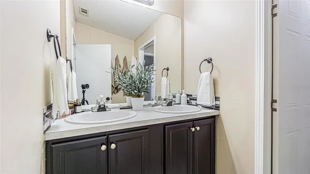 $399,000 | 7029 Forbes Road, Zephyrhills, FL 33540