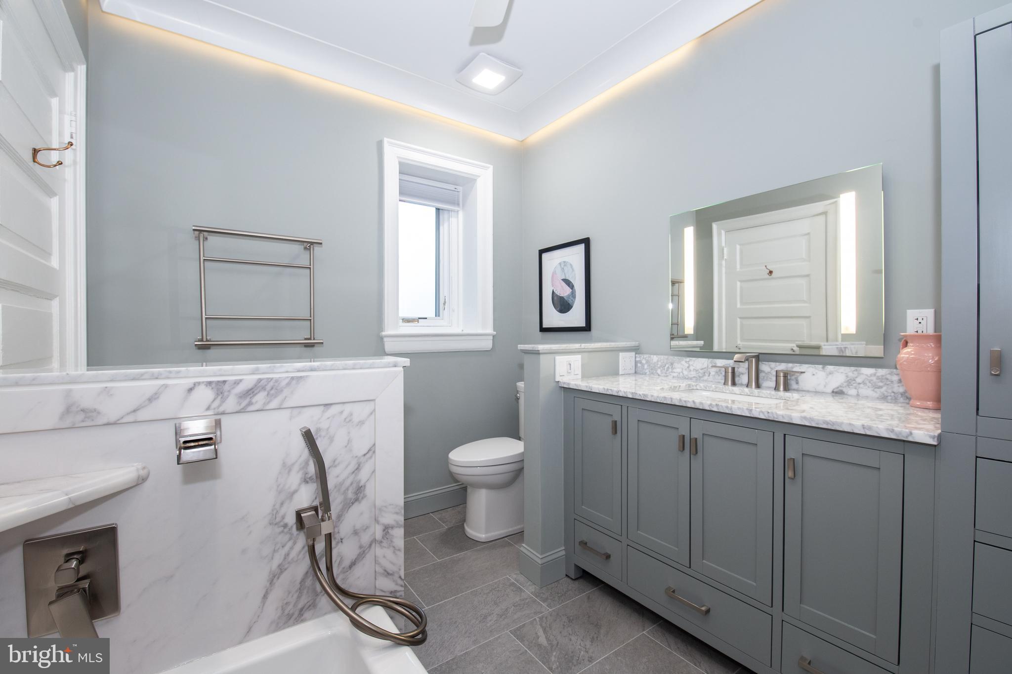 15 Pelham Road Philadelphia, PA 19119 - Photo 29 of 36 Main Bath