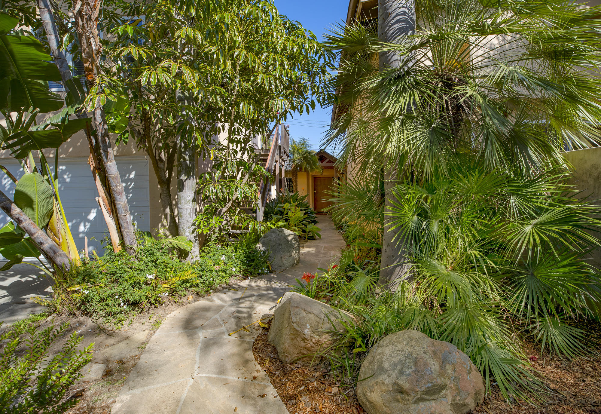 641 Ferrara Way Santa Barbara, CA 93105 - Photo 1 of 25 Entry