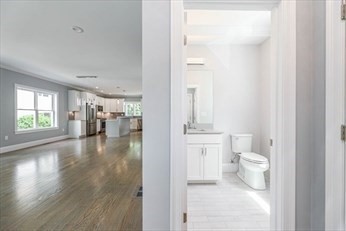46 Murray Hill Road Boston, MA 02131 - Photo 4 of 28
