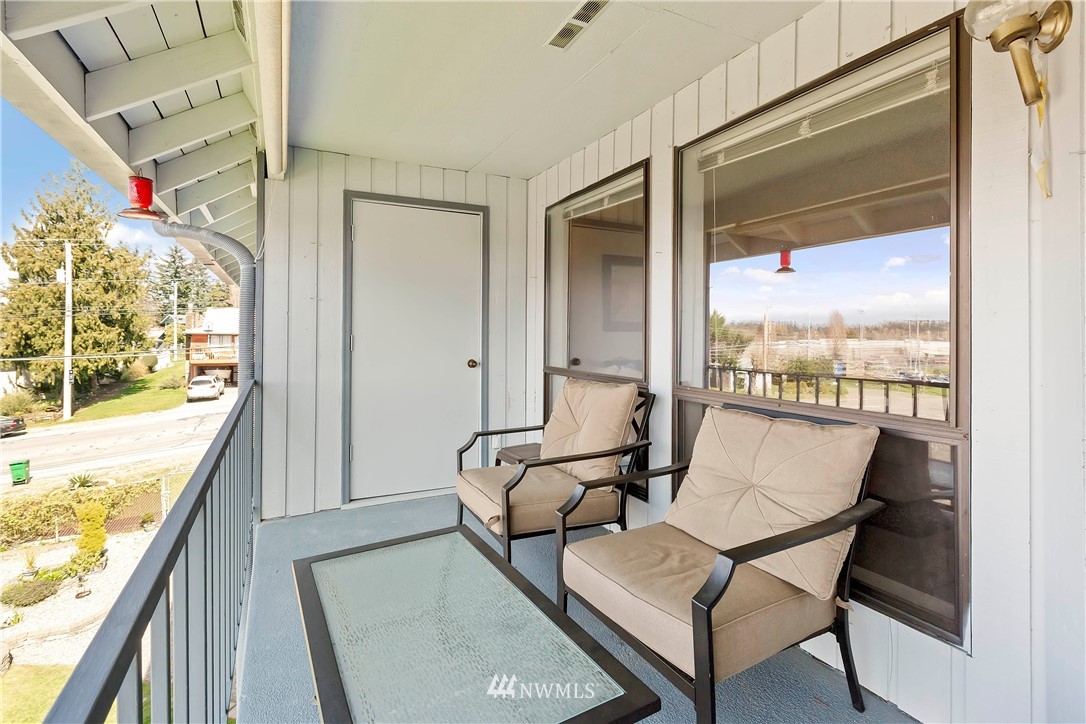 1541 Sheridan Road, Unit E3 Bremerton, WA 98310 - Photo 8 of 29 Gallery Image 8