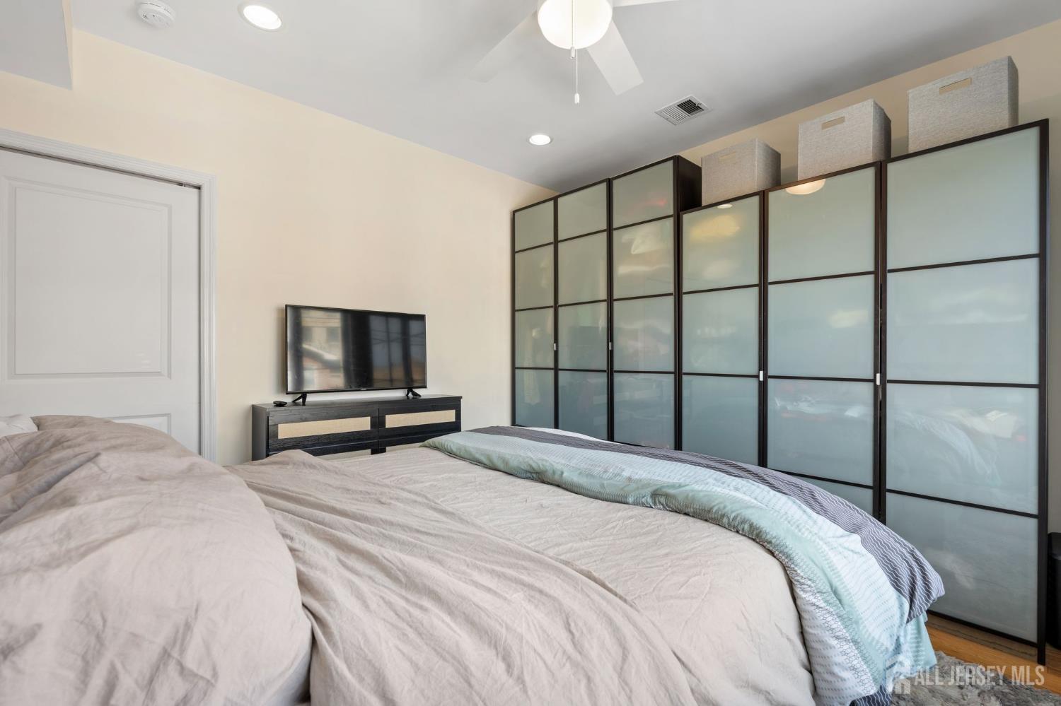 203 Hackensack Plank Road, Unit 3D Weehawken, NJ 07086 - Photo 19 of 23 Gallery Image 19