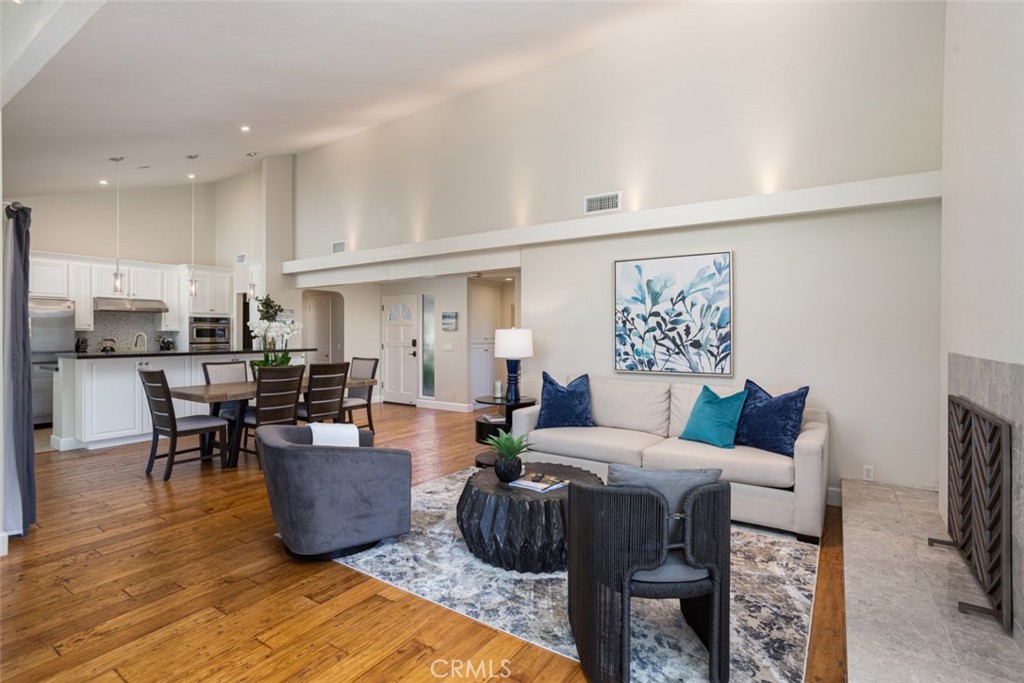 302 Esplanade Newport Beach, CA 92660 - Photo 11 of 40