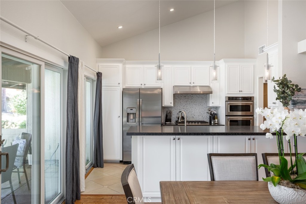 302 Esplanade Newport Beach, CA 92660 - Photo 14 of 40