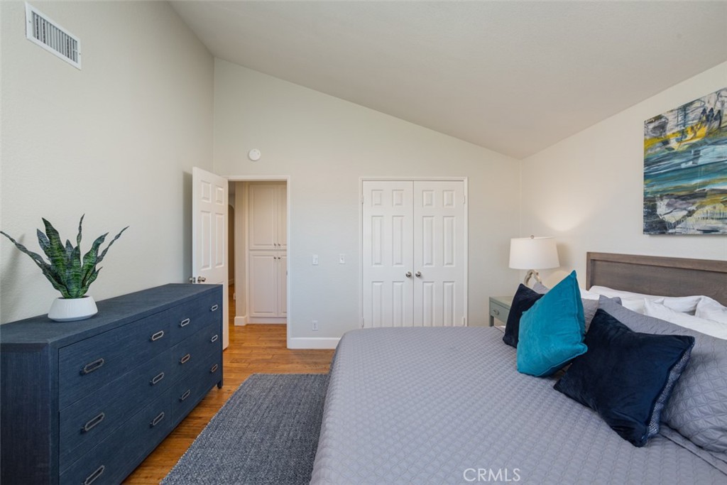 302 Esplanade Newport Beach, CA 92660 - Photo 18 of 40 Primary Bedroom