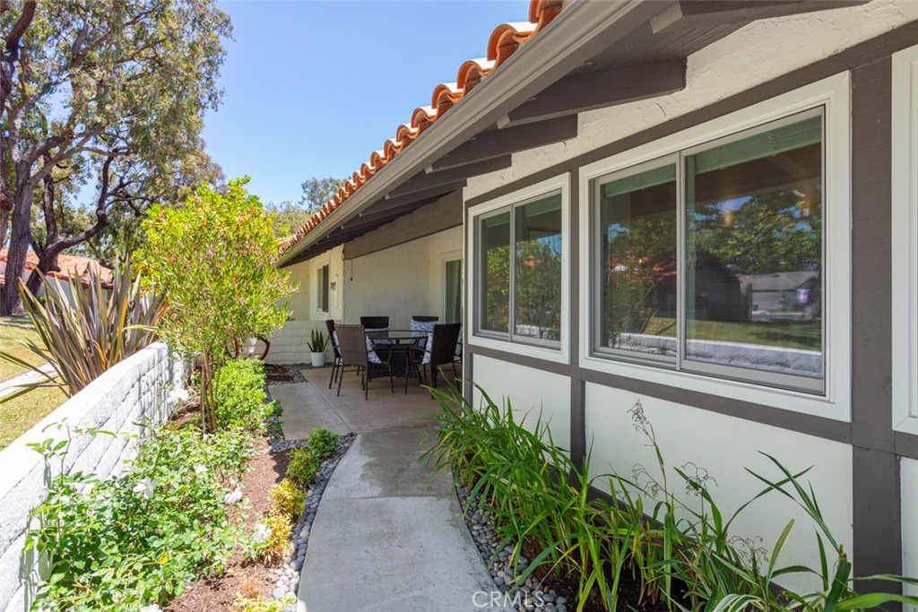 302 Esplanade Newport Beach, CA 92660 - Photo 30 of 40 Wrap-around patio