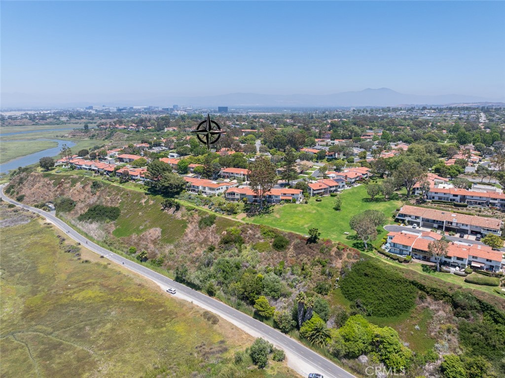 302 Esplanade Newport Beach, CA 92660 - Photo 37 of 40 Near spacious greenbelt leading to the Back Bay
