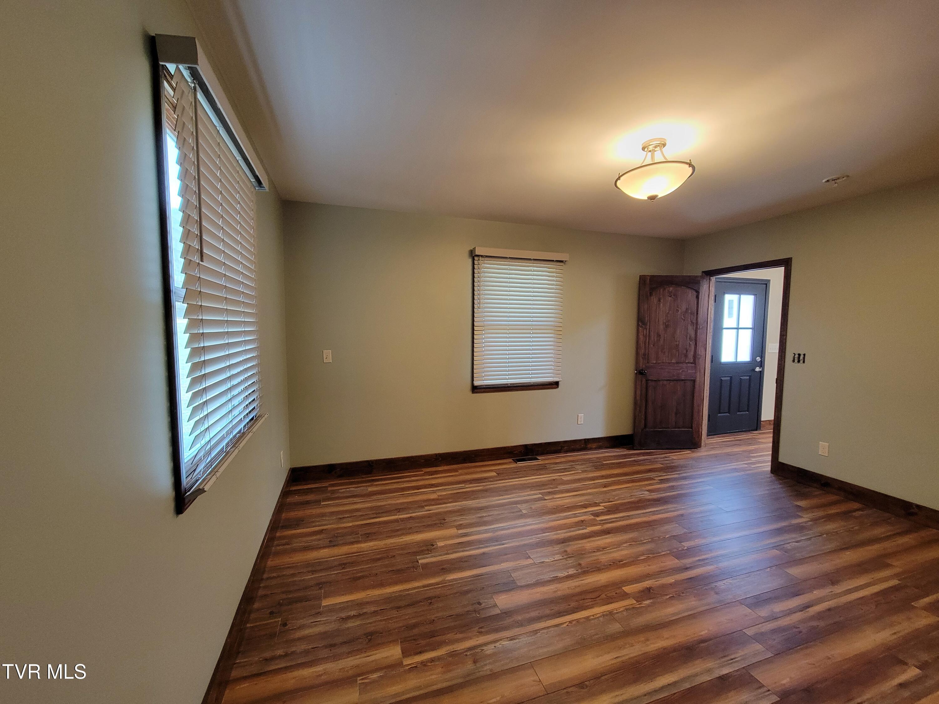 109 Carey Lane, Unit 5 Erwin, TN 37650 - Photo 13 of 22 20221219_142033