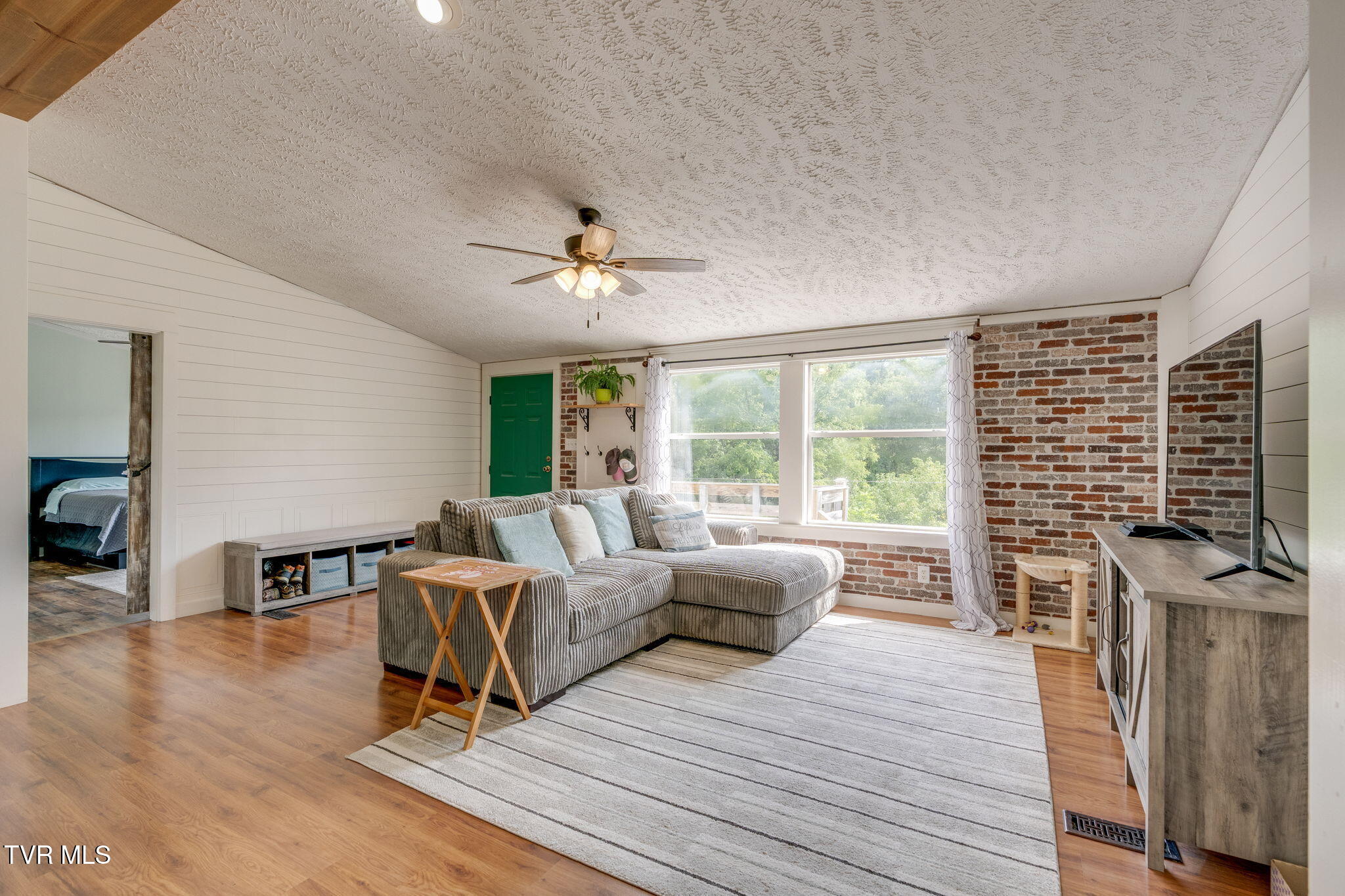 391 Old Rock Hill Road Watauga, TN 37694 - Photo 6 of 40 003
