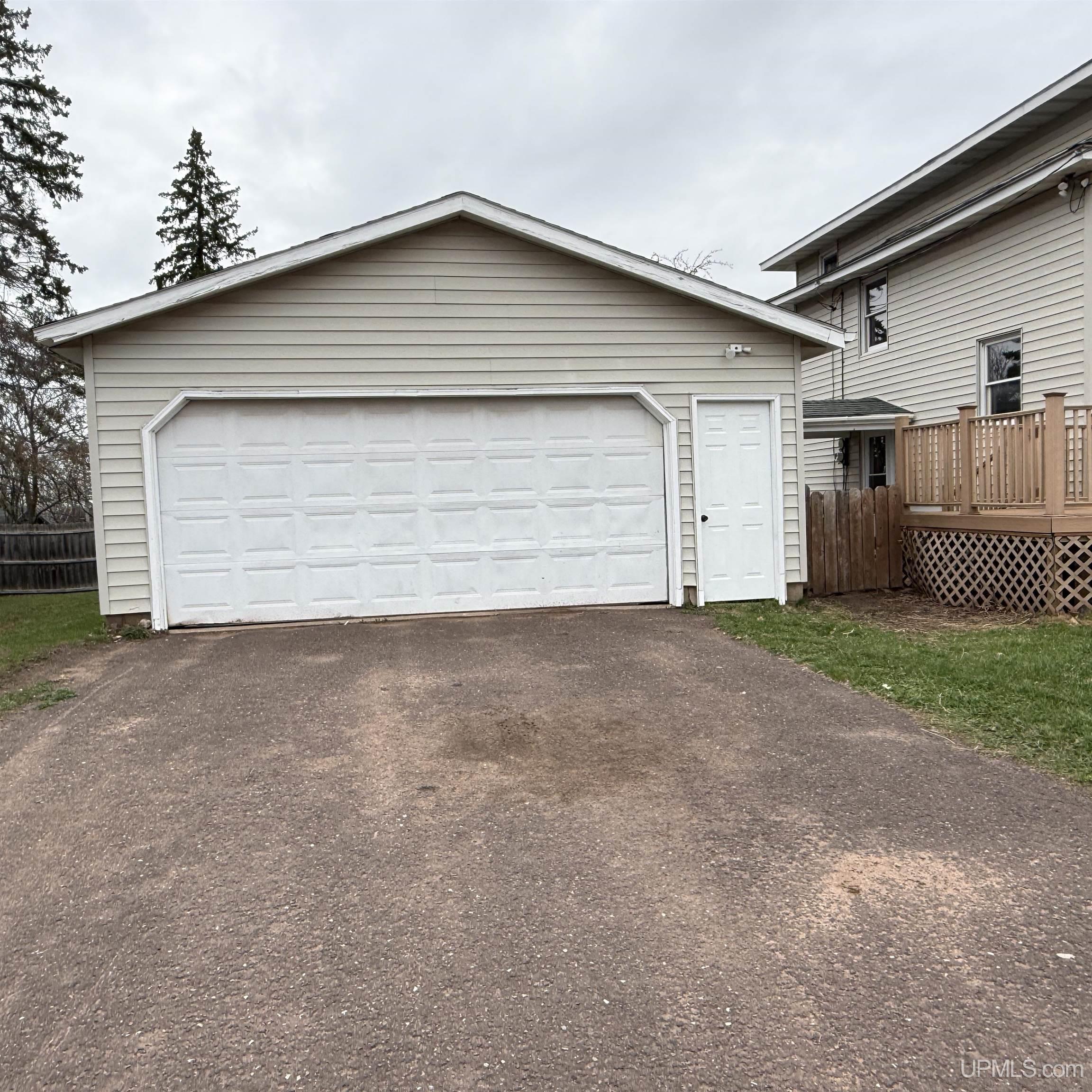 600 Division Street Hurley, WI 54534 - Photo 50 of 58