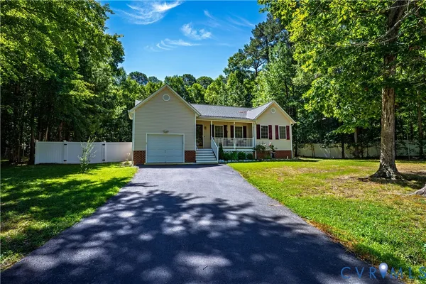 $358,900 | 5841 Tuskwillow Drive, North Chesterfield, VA 23832