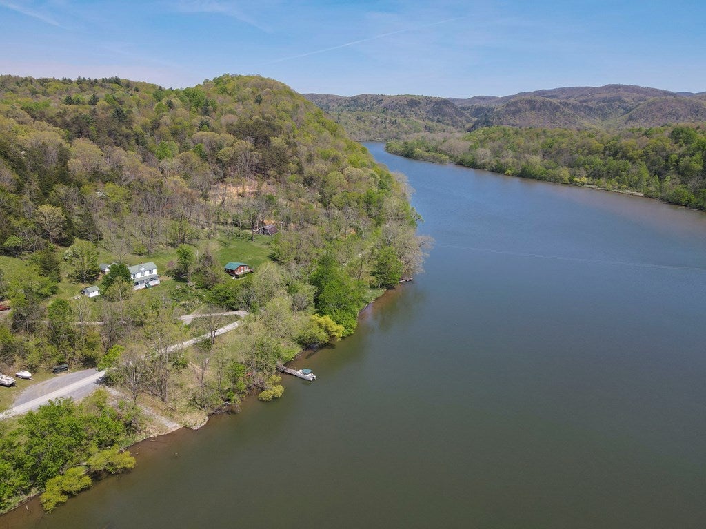 4242 Paradise Road Hiwassee, VA 24347 - Photo 62 of 74 Gallery Image 62