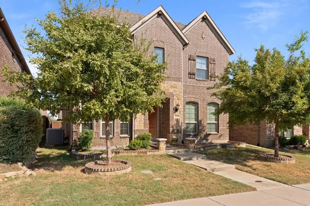 $595,000 | 3615 Adriana Avenue, Irving, TX 75038