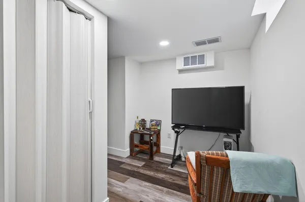$339,900 | 602 Orange Avenue East, St. Paul, MN 55130