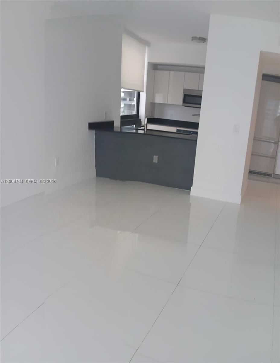 1010 Brickell Avenue, Unit 3205 Miami, FL 33131 - Photo 16 of 35