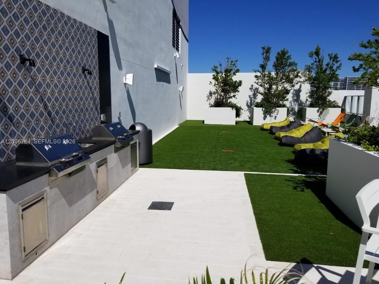 1010 Brickell Avenue, Unit 3205 Miami, FL 33131 - Photo 32 of 35 outdoor movies