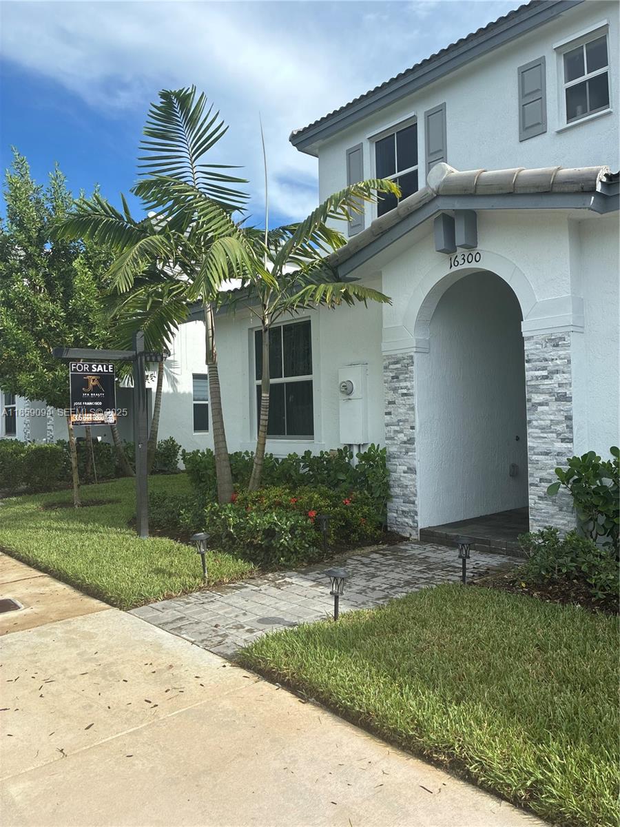 16300 Southwest 291st Street Homestead, FL 33033 - Photo 2 of 10