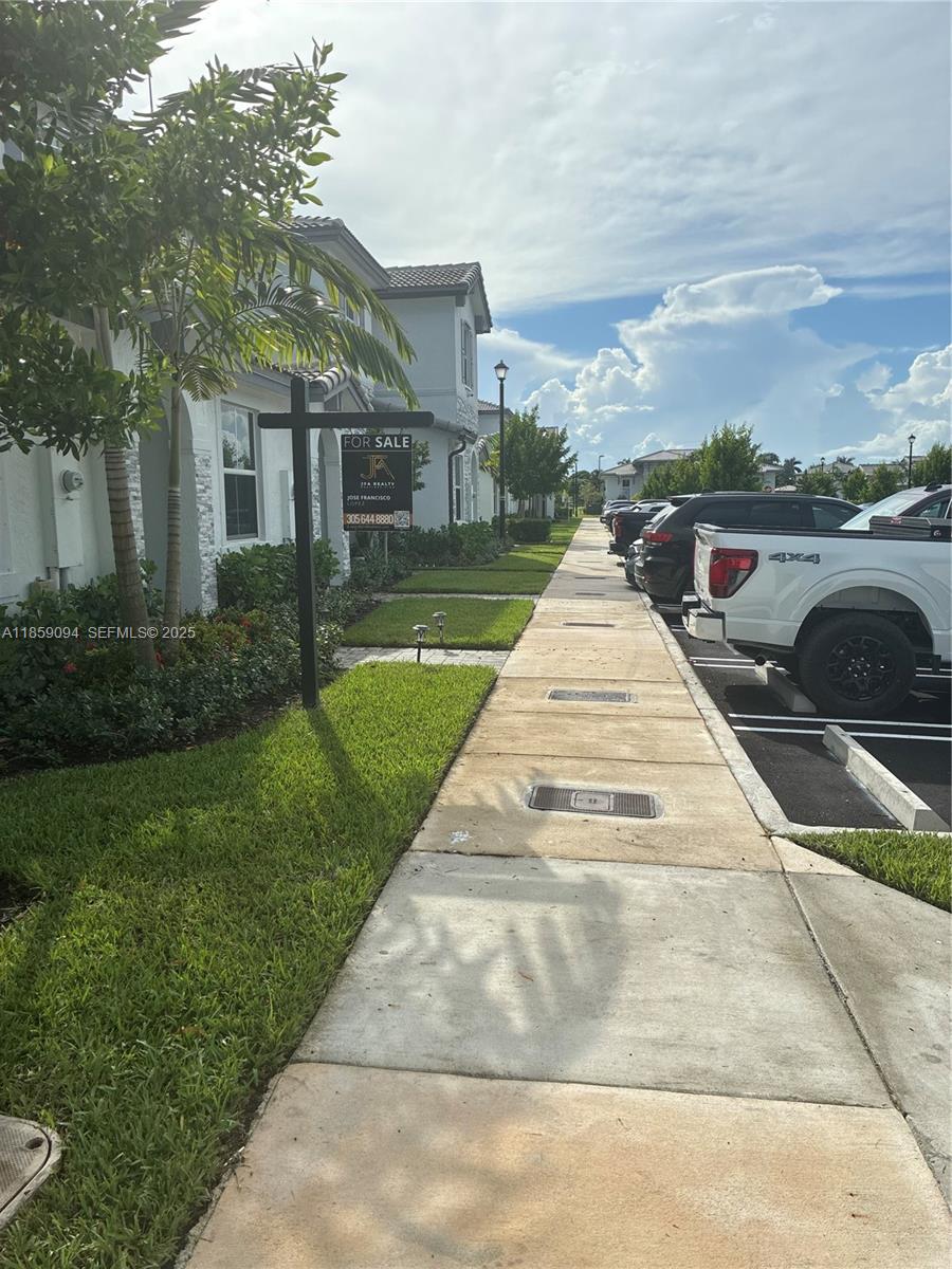 16300 Southwest 291st Street Homestead, FL 33033 - Photo 4 of 10