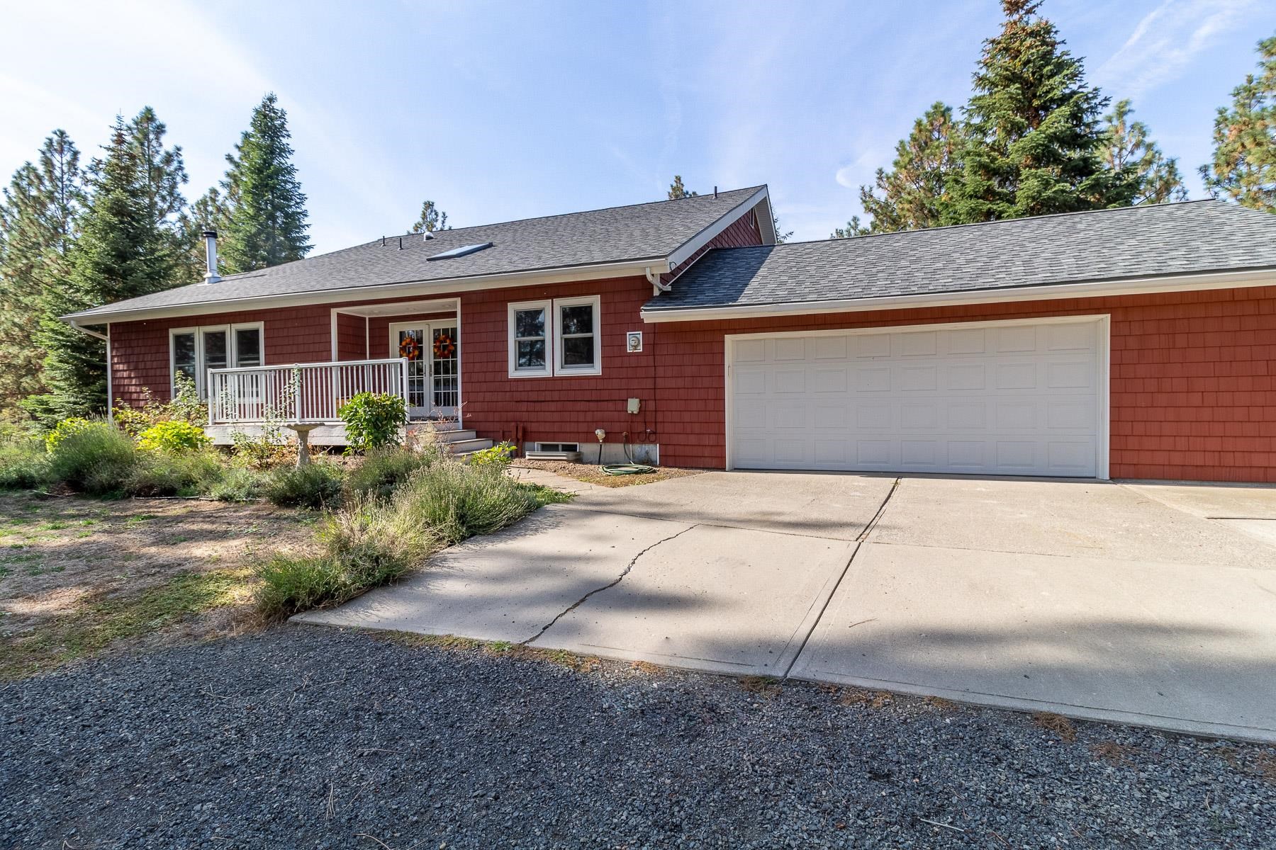 17008 South Smythe Road Spokane, WA 99224 - Photo 2 of 50 Gallery Image 2
