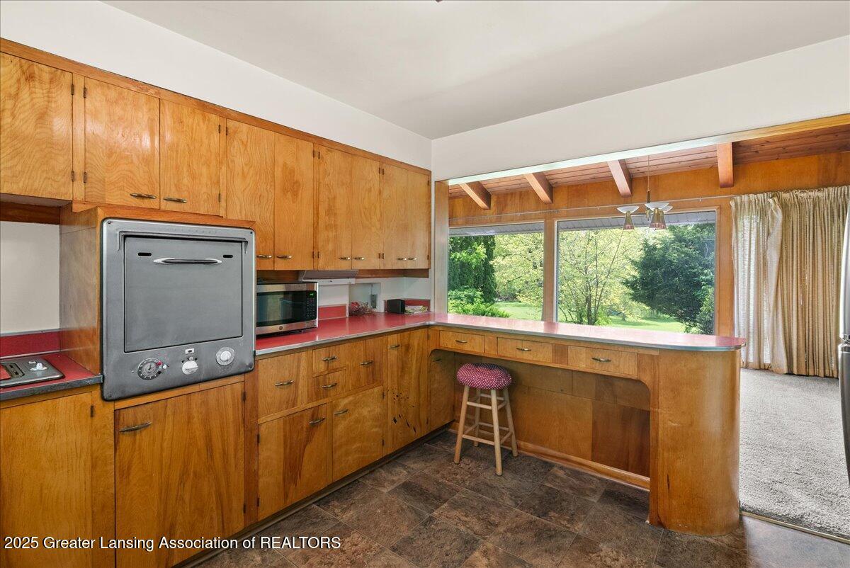 3341 Tecumseh River Road Lansing, MI 48906 - Photo 14 of 34 20-Media Jett - 18