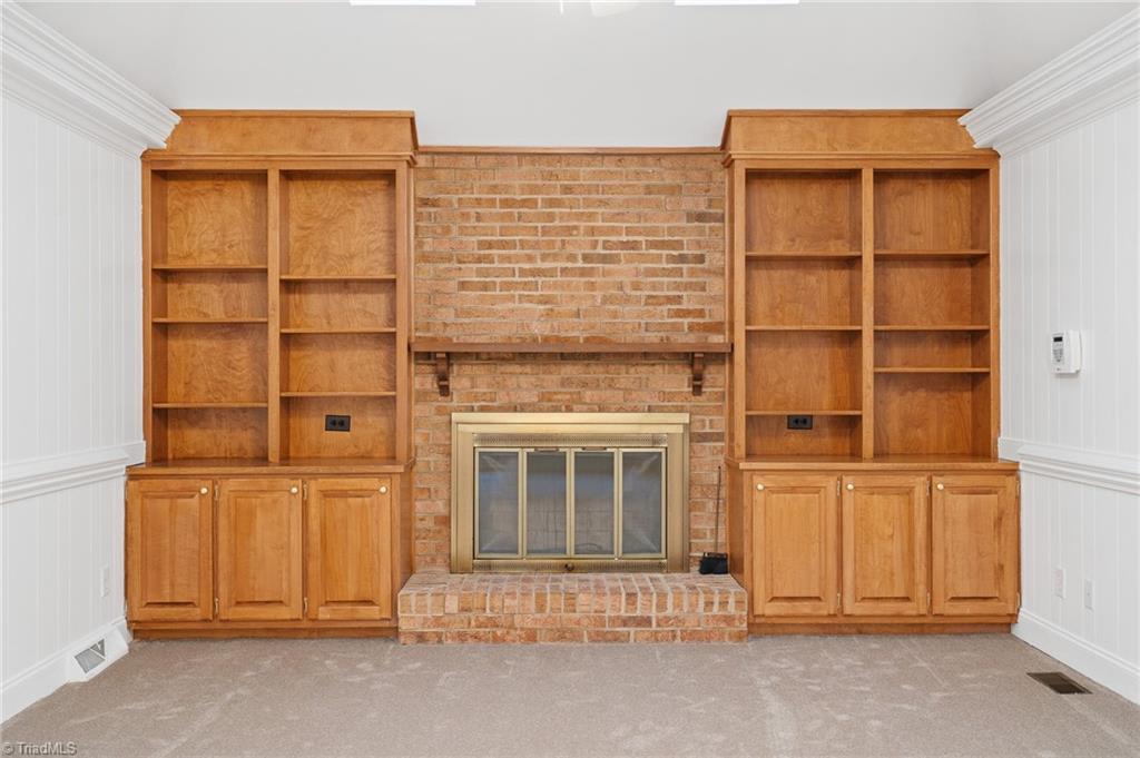 2009 Rendall Street Burlington, NC 27215 - Photo 5 of 33