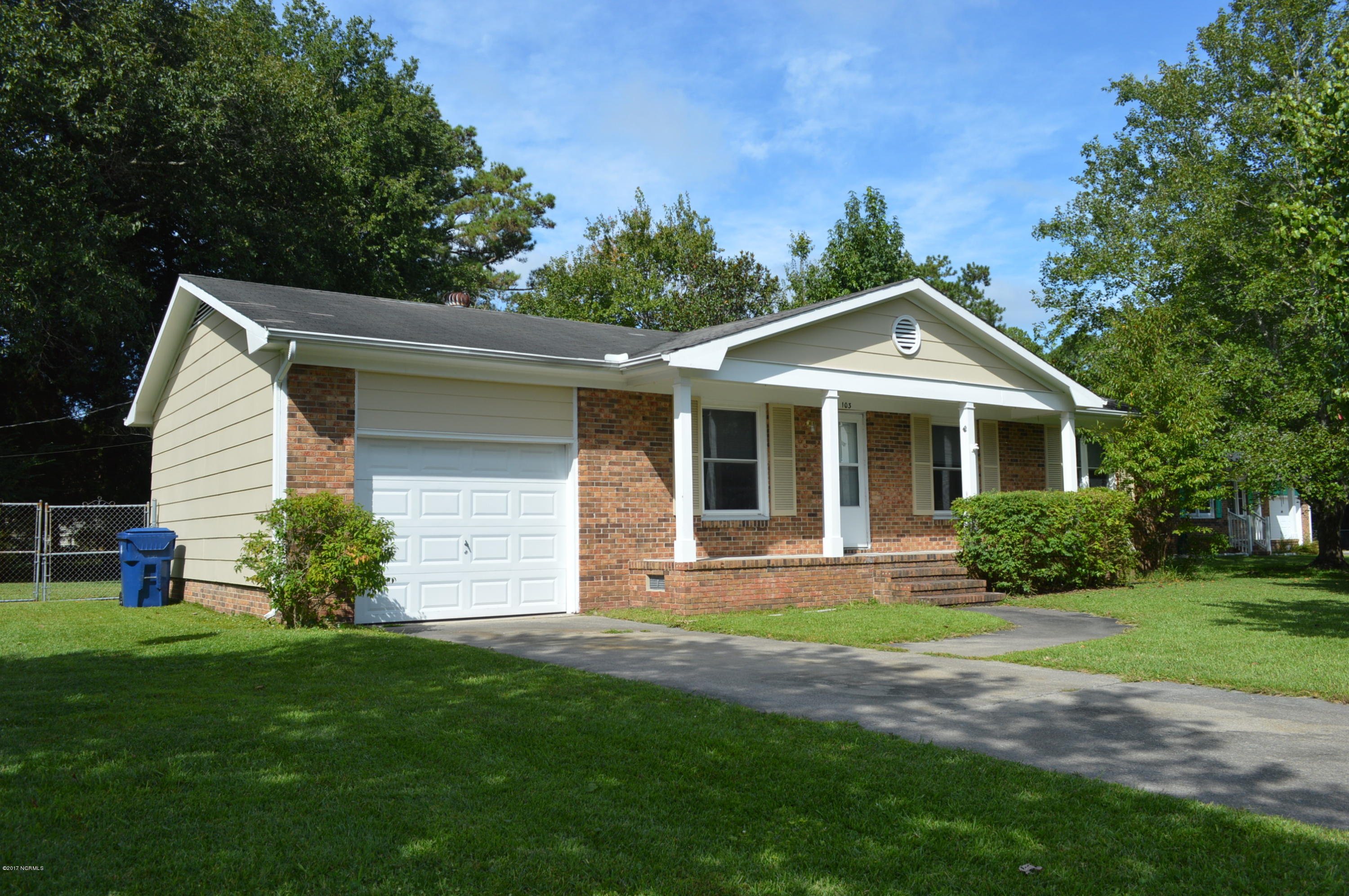 103 Wildwood Road Havelock, NC 28532 - Photo 1 of 21 DSC_0106