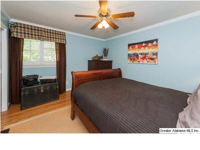 421 Cliff Place Birmingham, AL 35209 - Photo 21 of 32
