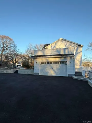 $1,128,000 | 44 Elder Avenue, Farmingville, NY 11738