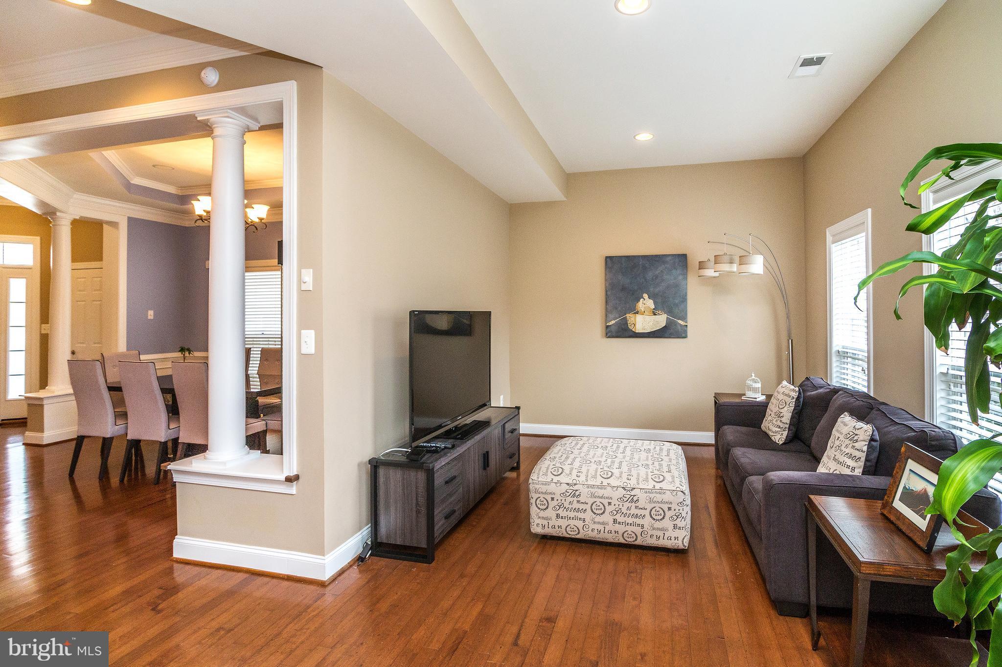 6027 Masondale Road Alexandria, VA 22315 - Photo 11 of 28 Family Room