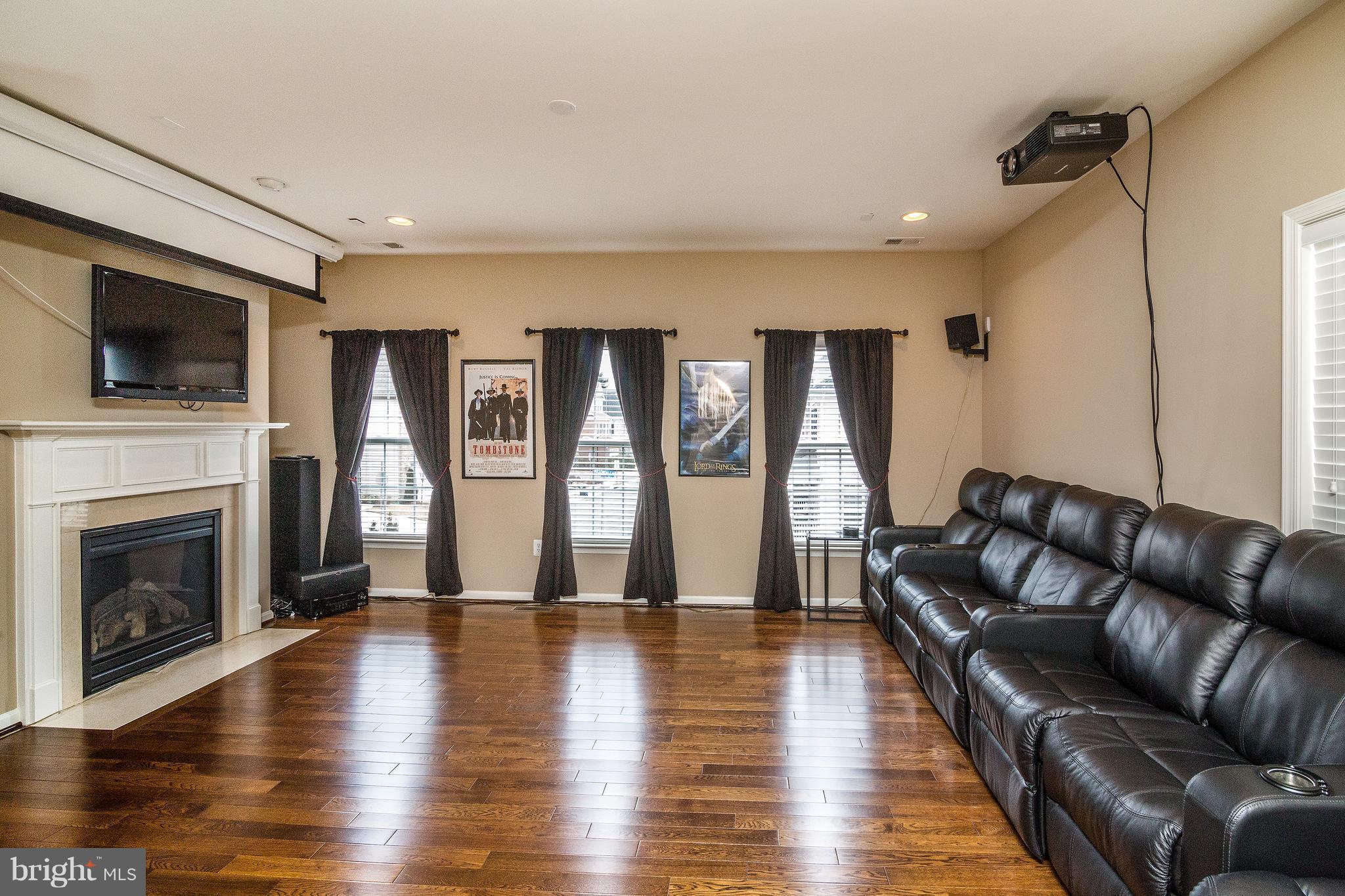 6027 Masondale Road Alexandria, VA 22315 - Photo 13 of 28 2nd level Family Room
